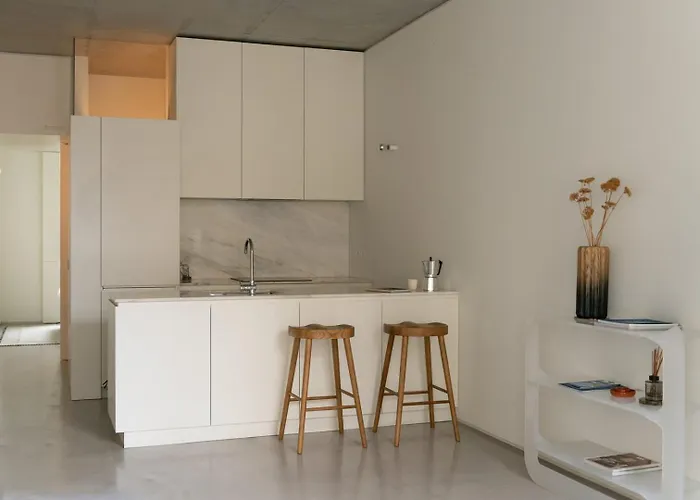 Guestready - The Modern Silveira * Porto