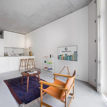 Guestready - The Modern Silveira Apartment